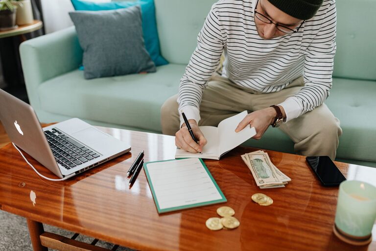 Simple Budget Habits for Everyday Life